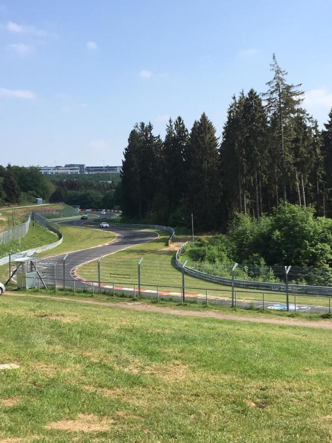 Gaestezimmer Melina Am Nuerburgring Adenau Kültér fotó